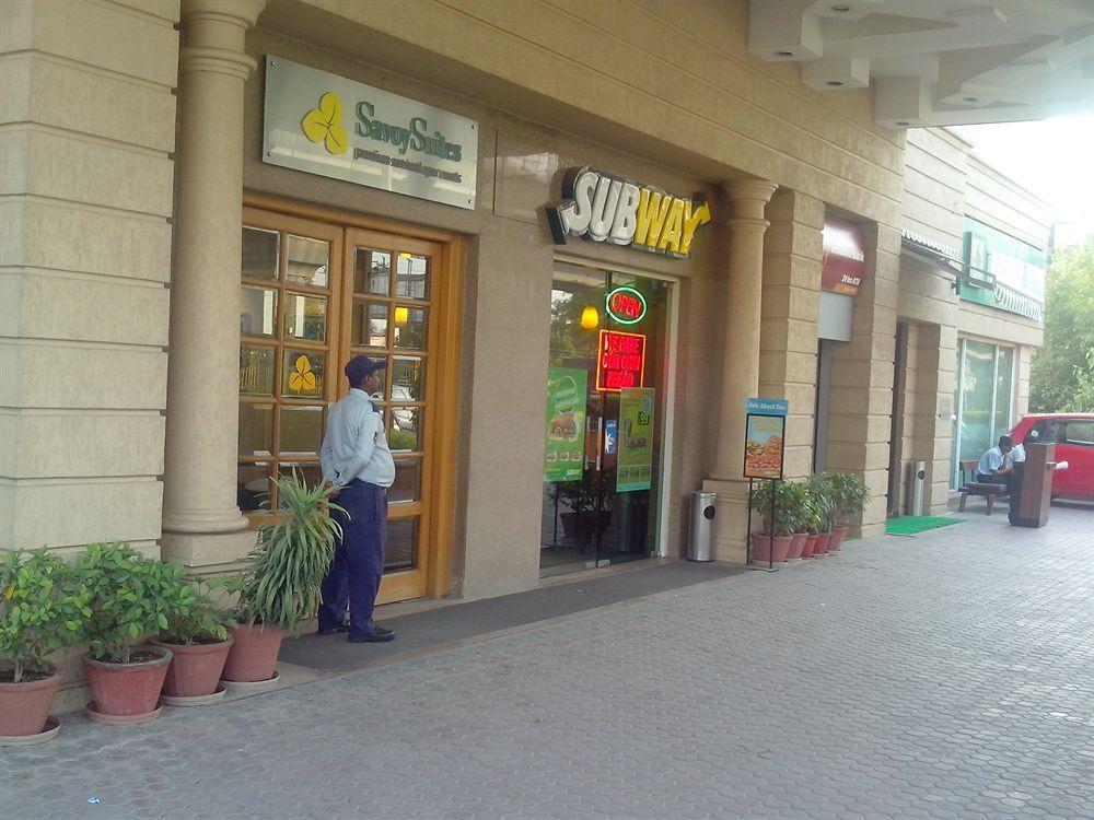 Savoy Suites Noida Extérieur photo